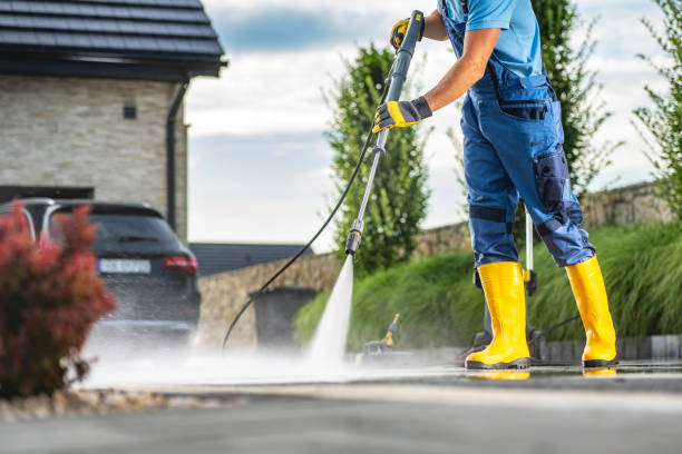 Best Garage Pressure Washing  in Shippensburg, PA